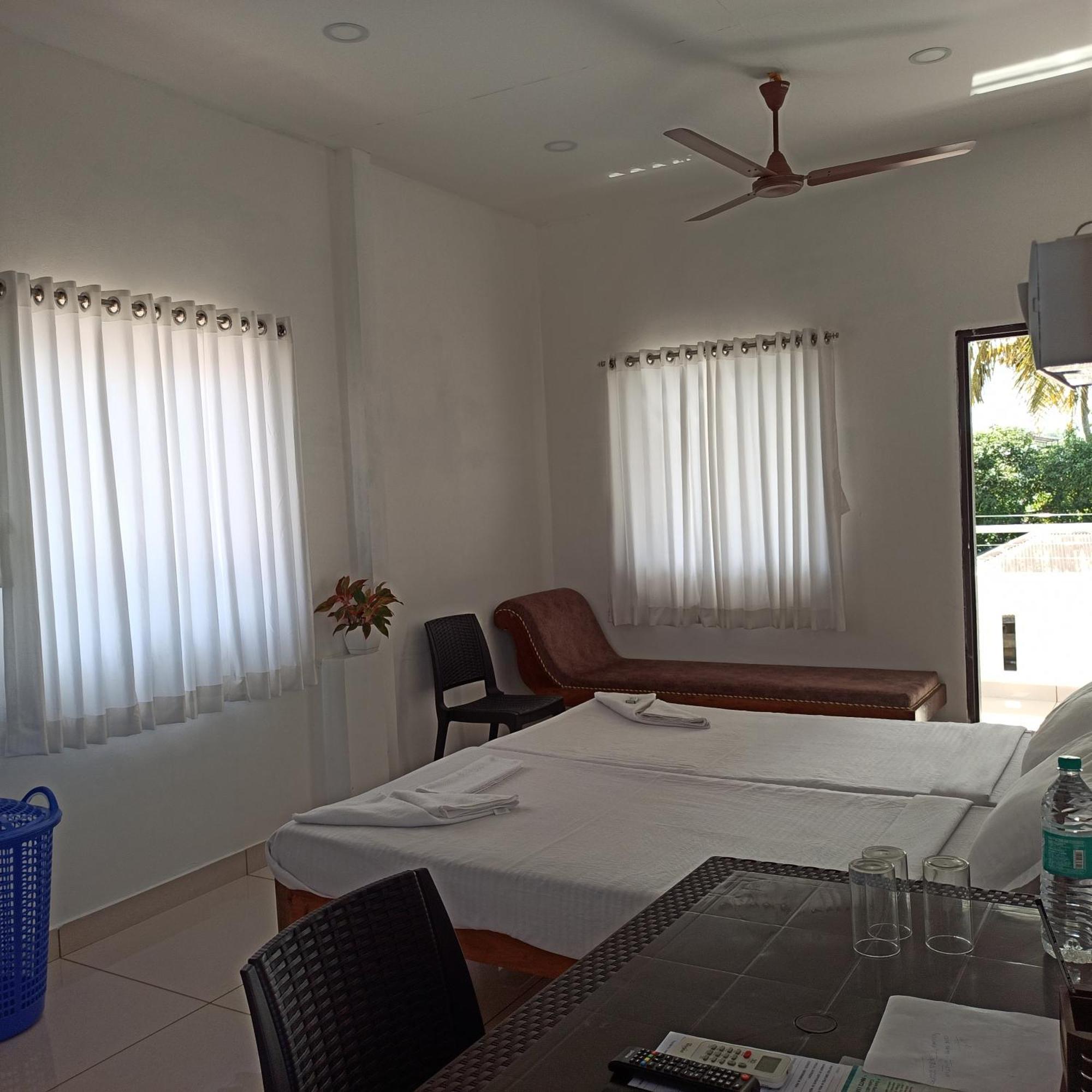 Bethesda Inn Kochi Exteriér fotografie