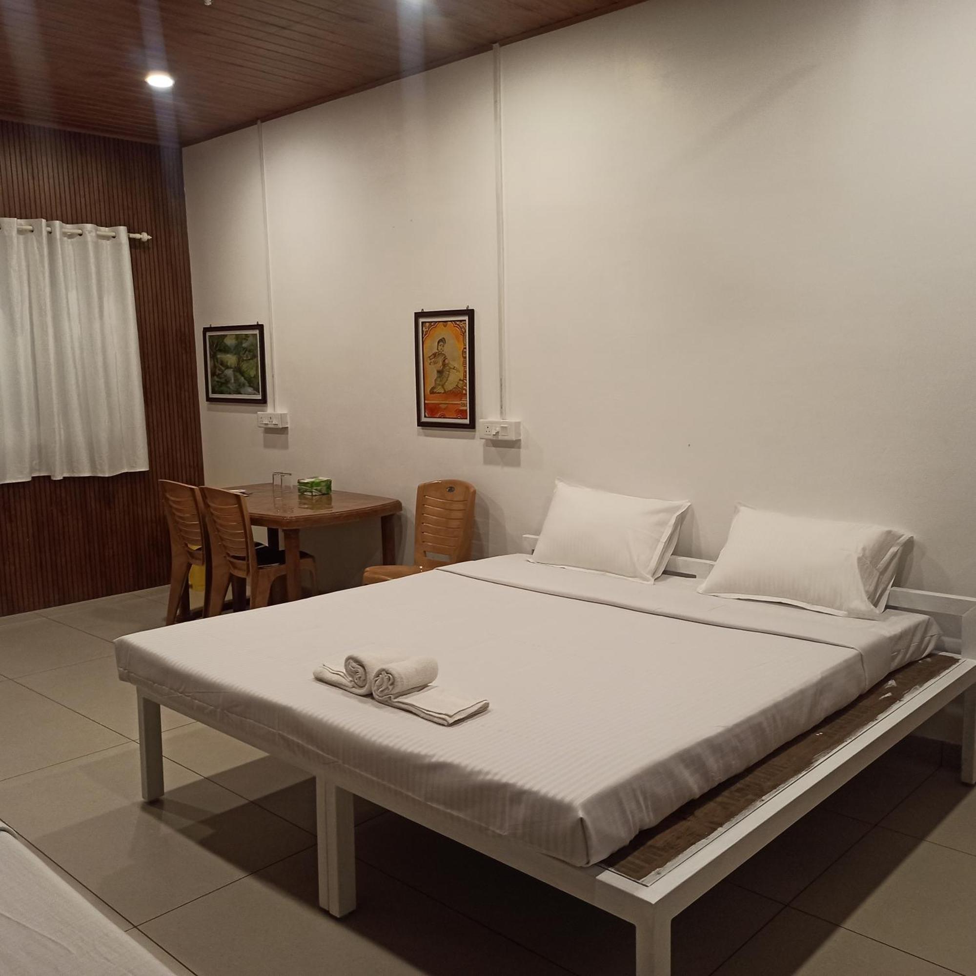 Bethesda Inn Kochi Exteriér fotografie
