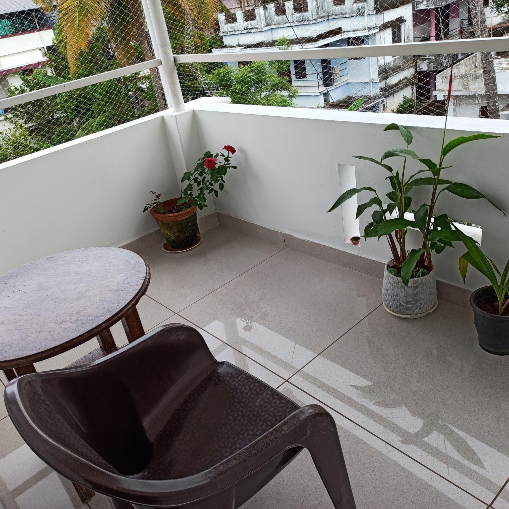 Bethesda Inn Kochi Exteriér fotografie